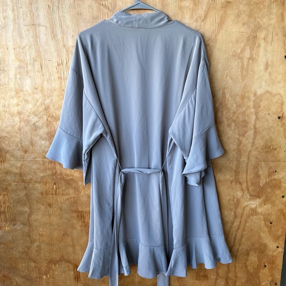 Birdy Grey Kenny Gray Ruffle Bridal Robe - Picture 3 of 7